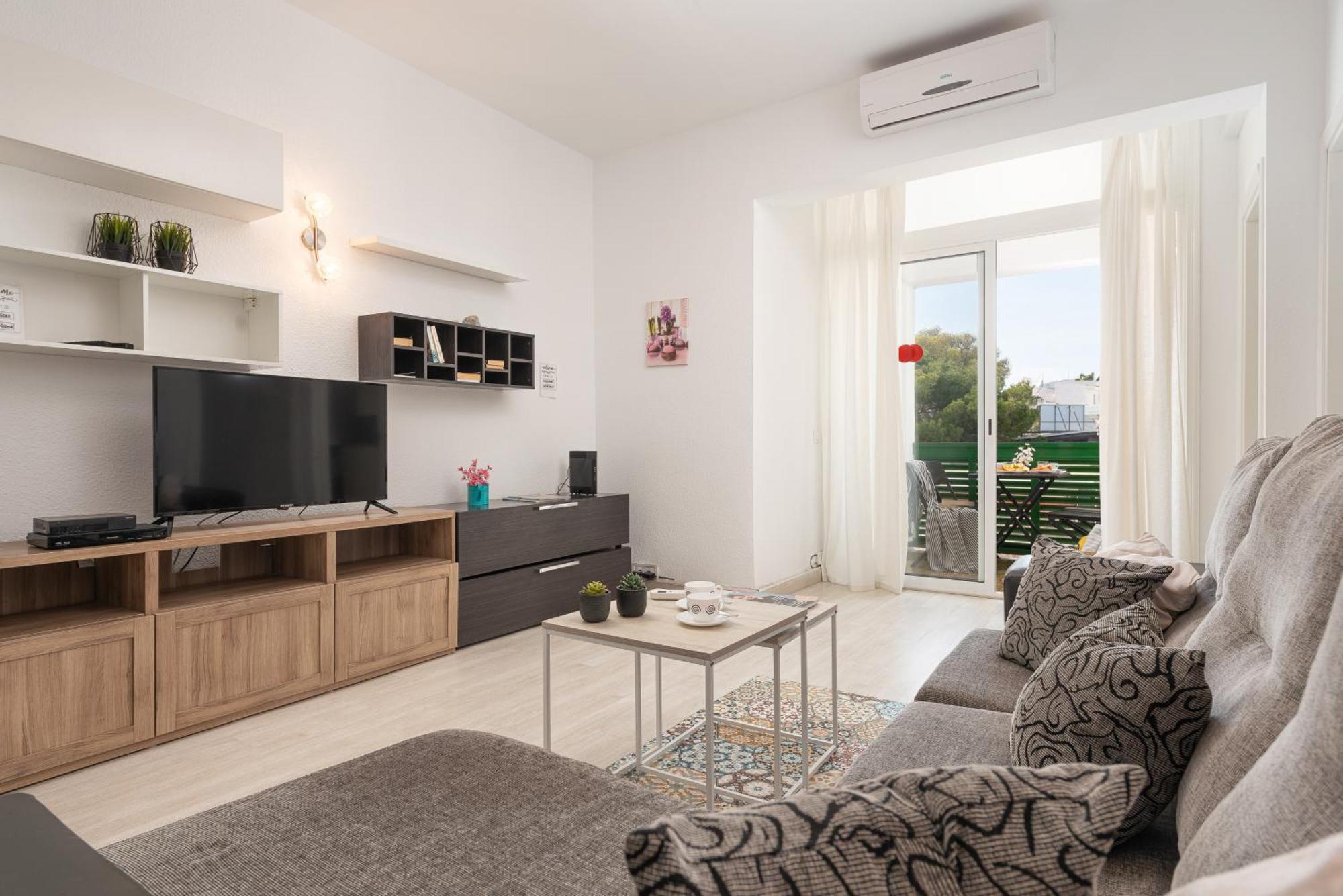 Xara New At The For 6 By Bebreeze Appartement Alcúdia
